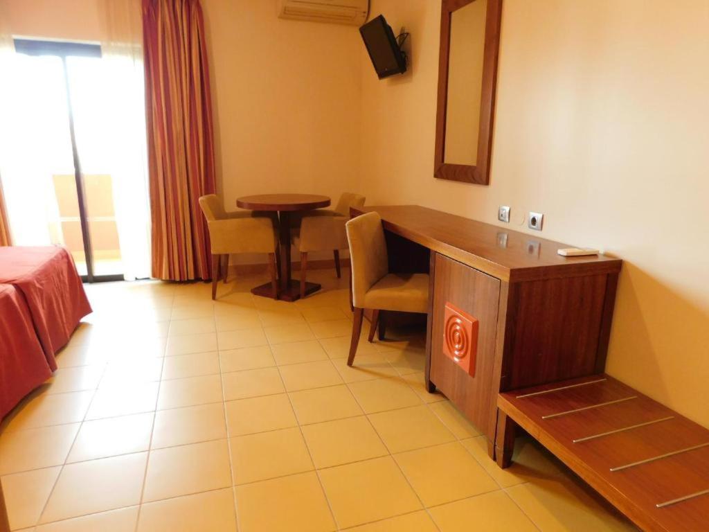 Hotel Praia Sol كوارتيرا المظهر الخارجي الصورة
